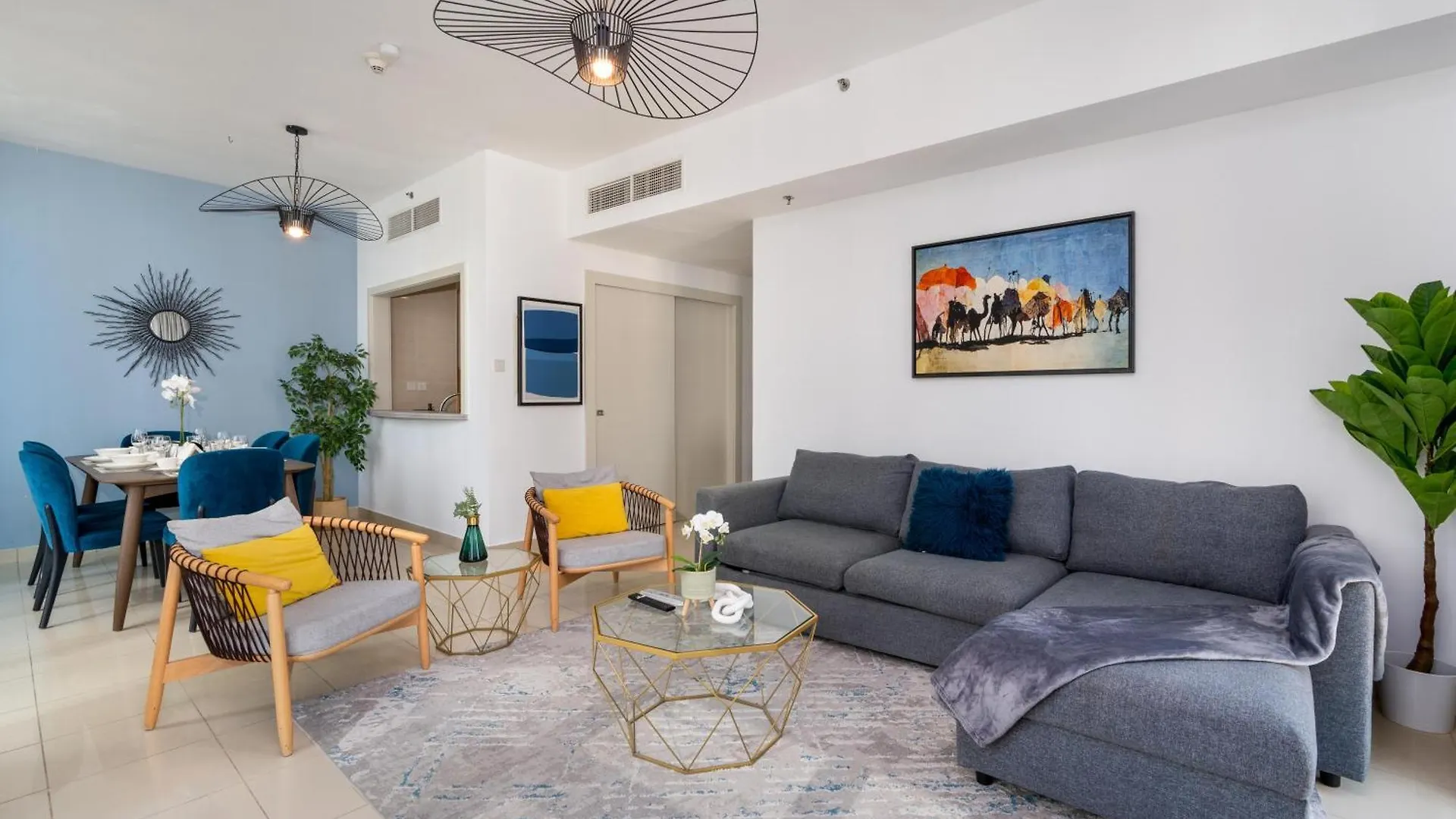 Apartment Burj Khalifa Views - 5 Min Walk From Dubai Mall - Upgraded - Designer Choice - 8 People - Dubai Opera