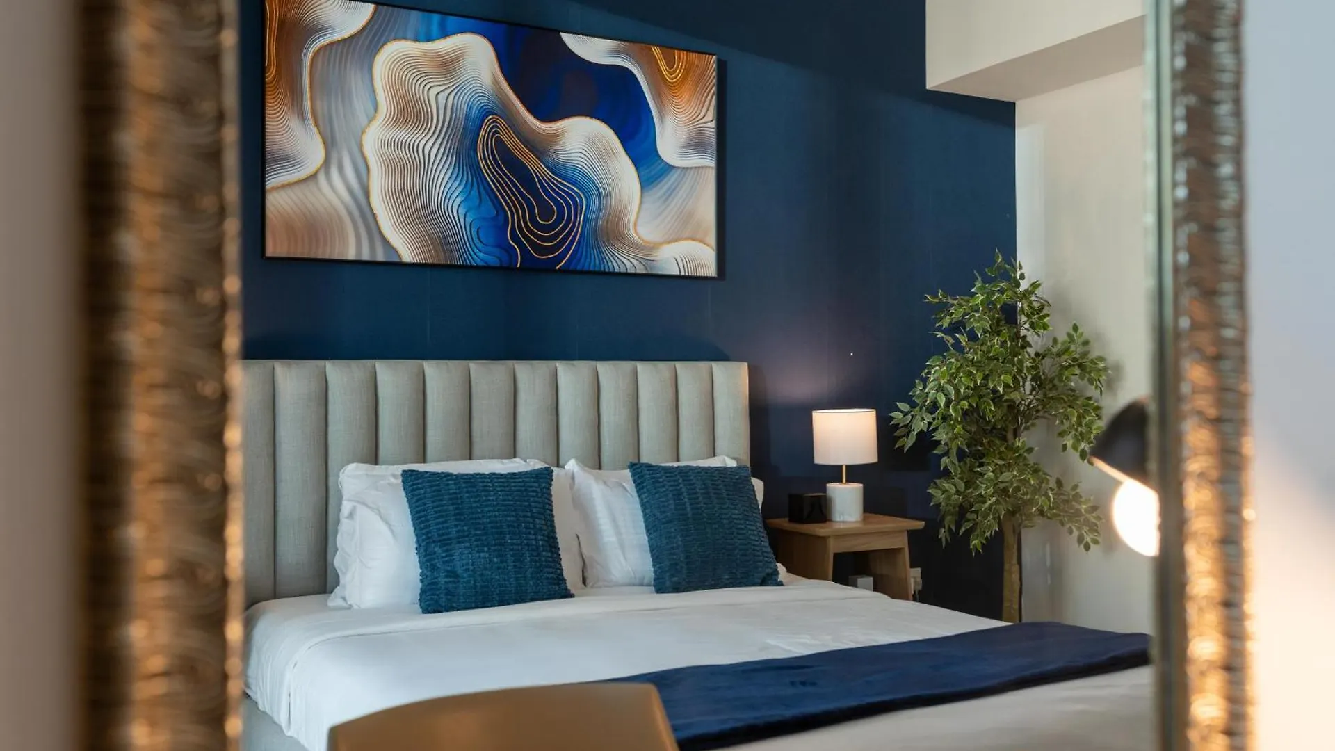 Burj Khalifa Views - 5 Min Walk From Dubai Mall - Upgraded - Designer Choice - 8 People - Dubai Opera