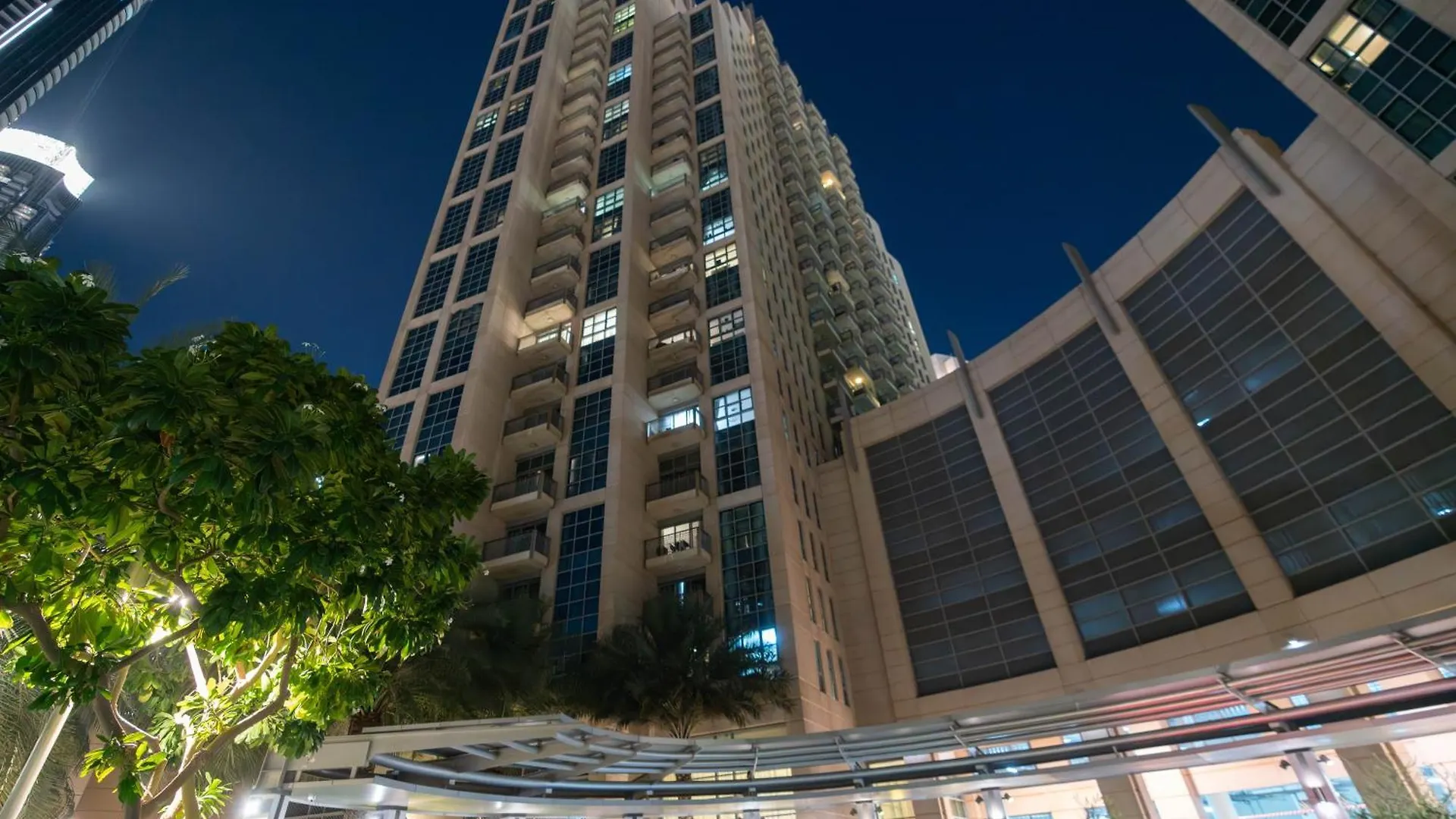 Burj Khalifa Views - 5 Min Walk From Dubai Mall - Upgraded - Designer Choice - 8 People - Dubai Opera Apartment