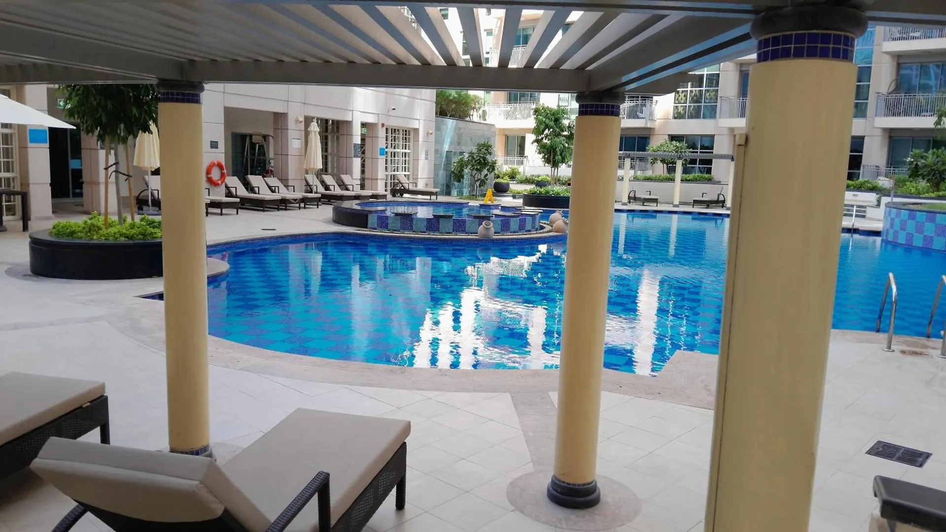 Apartment Burj Khalifa Views - 5 Min Walk From Dubai Mall - Upgraded - Designer Choice - 8 People - Dubai Opera